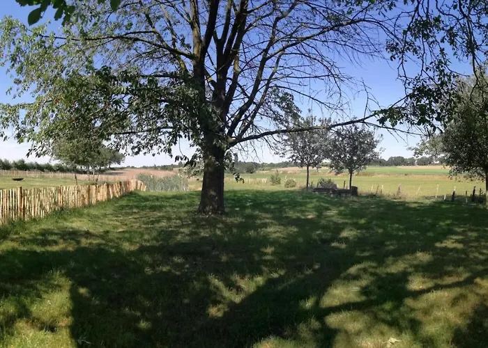 La Vache Contente Апартаменты *